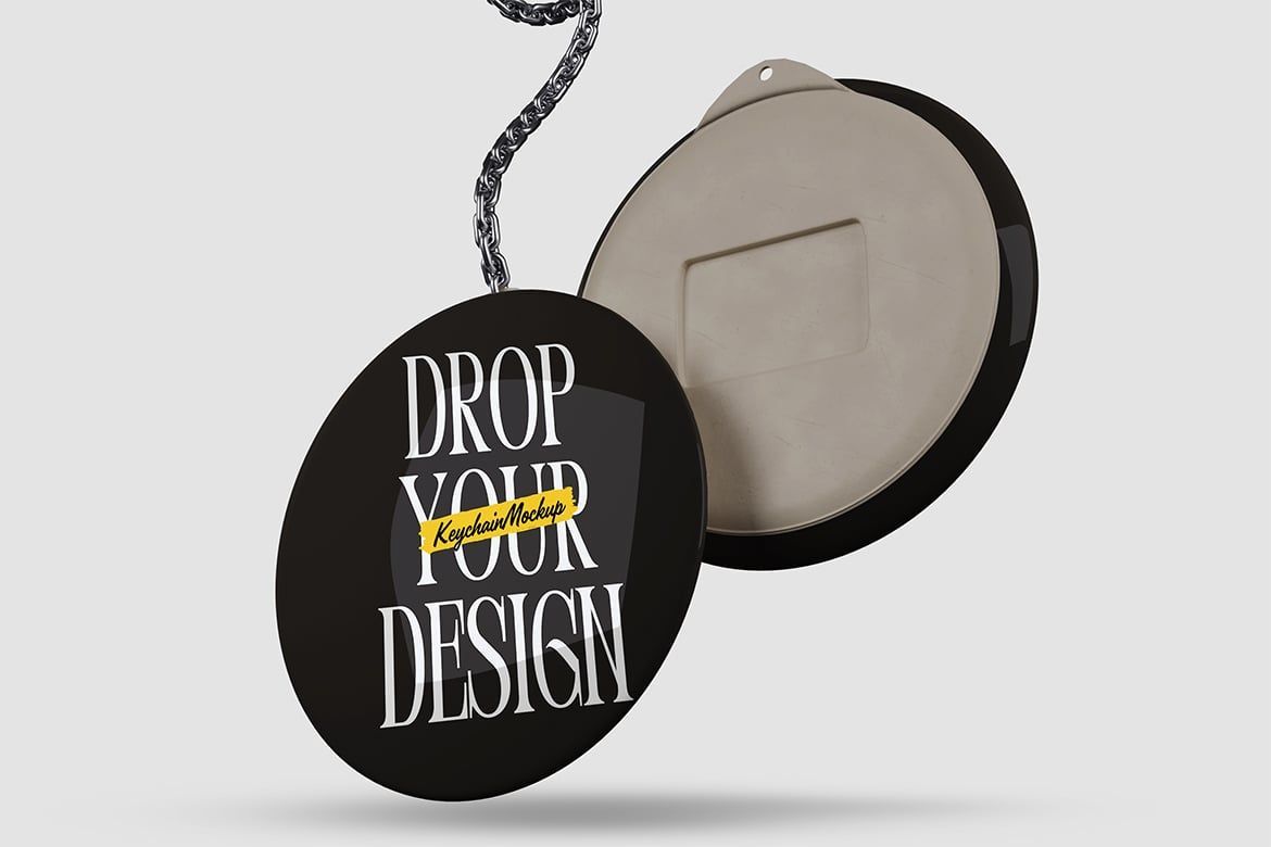 Free Circle Keychain Set - PSD Mockup