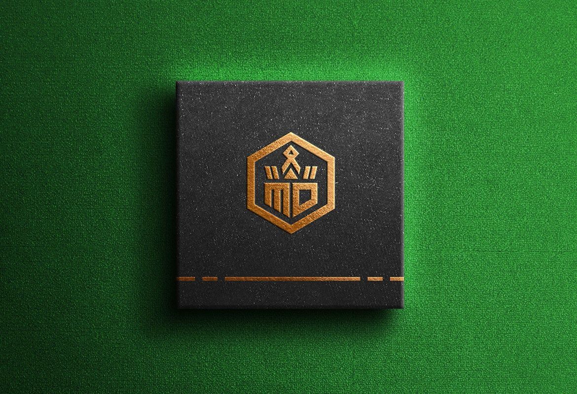 Free Luxury Box Logo - PSD Mockup